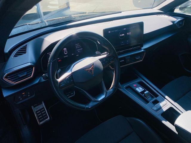 Fahrzeugabbildung CUPRA Leon e-Hybrid VIRTU+LED+NAVI+SHZ+DAB+ACC+PDC+