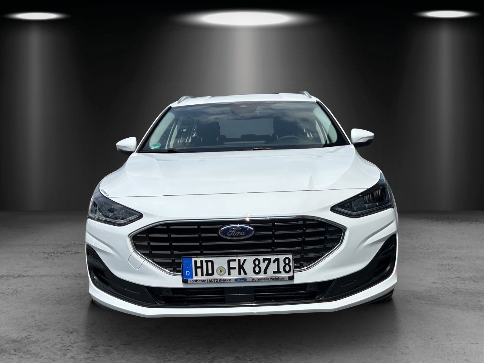 Fahrzeugabbildung Ford Focus Titanium Turnier Winter P. e.Call Kamera