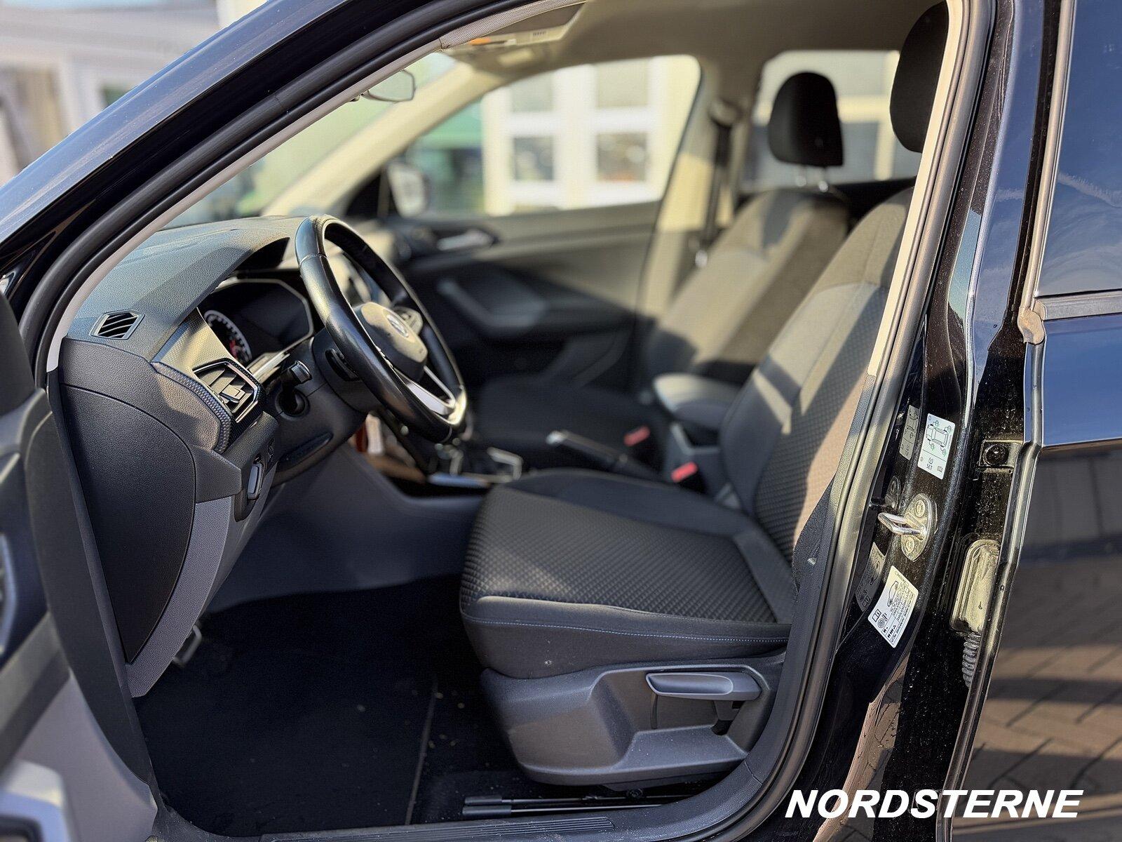 Volkswagen Automatik KLIMA NAVI RÜCKKAMERA Active Klima/BC