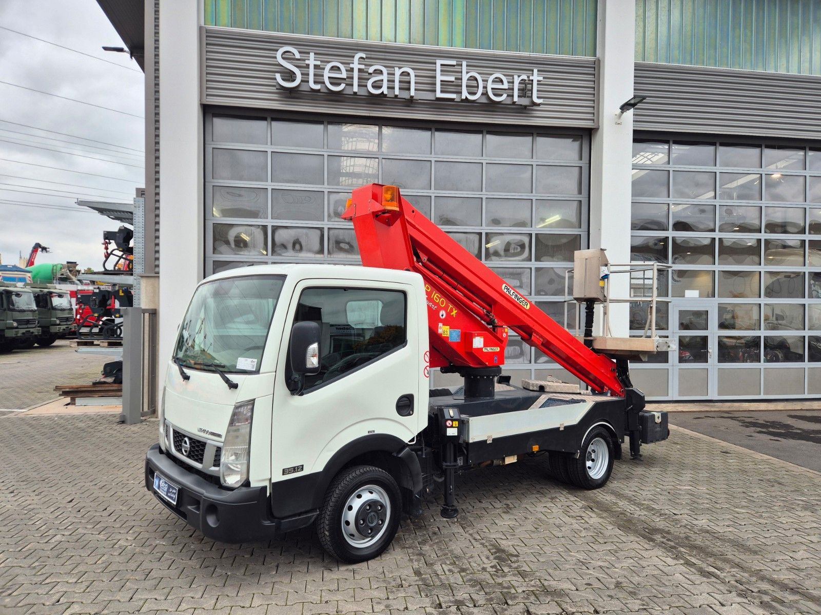Fahrzeugabbildung Nissan Cabstar NT400 Palfinger P 160 TX 16m 1.104h