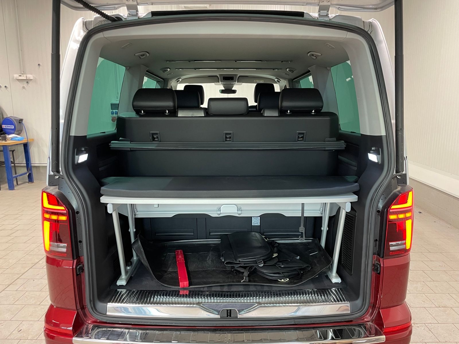 T6.1 Multivan Cruise 4MOTION 2.0 TDI DSG LED AHK