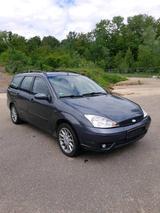 Ford Focus Turnier 2.0 TÜV & Service neu, AHK - Ford Focus aus 2002: Turnier