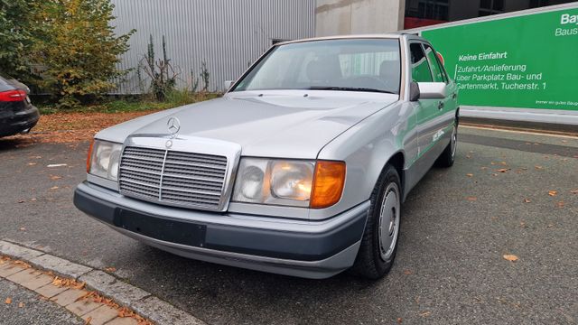 Mercedes-Benz 230 Lim