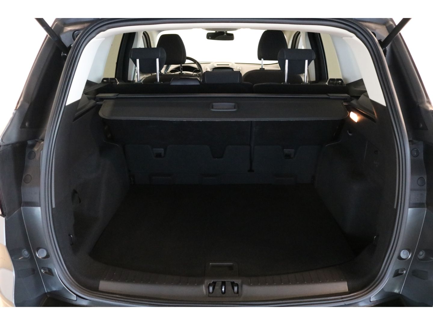 Fahrzeugabbildung Ford Kuga 1,5 Ecoboost Cool & Connect Start Stopp