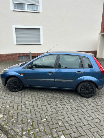 Ford Fiesta 1.3   2 Hand