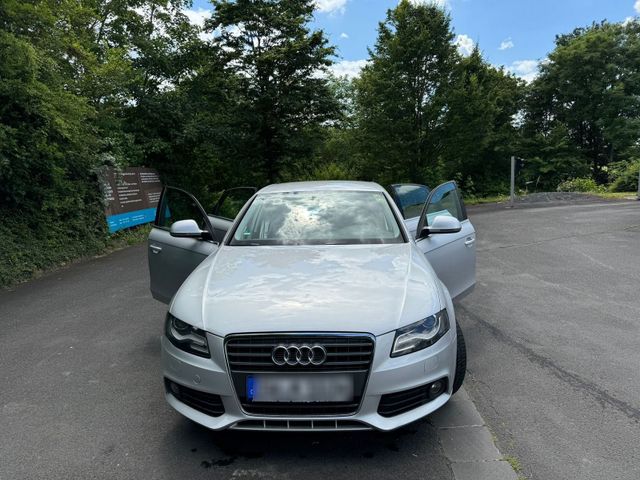 Audi a4 1.8 benzin