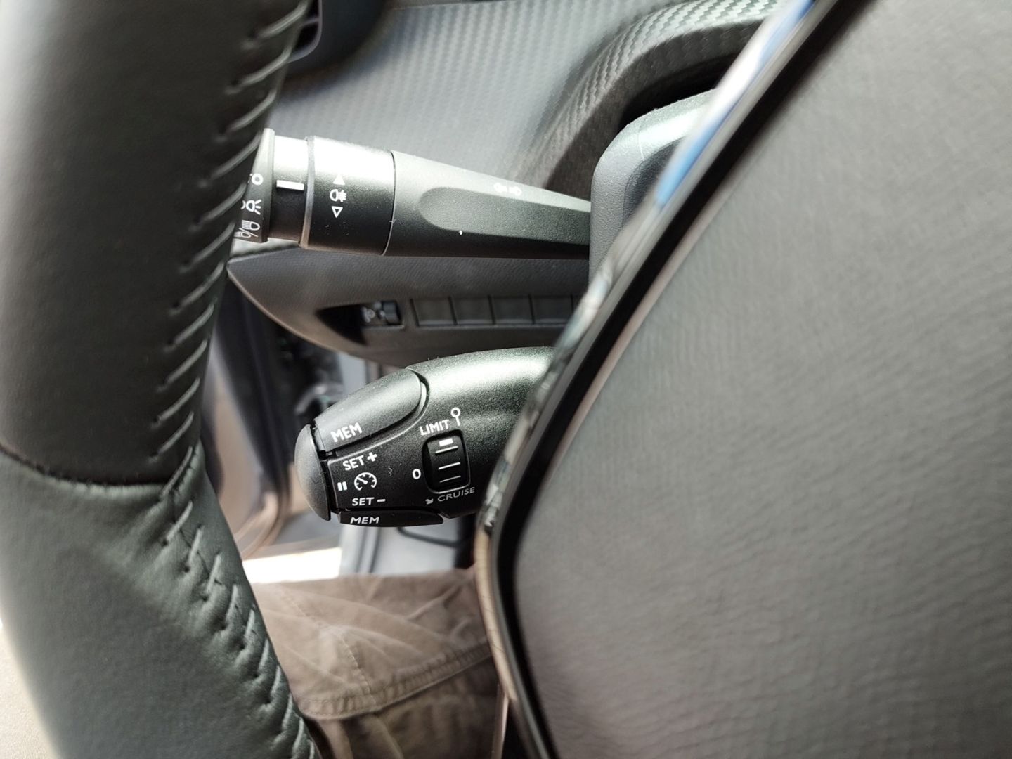 Peugeot 208 - Bild 17