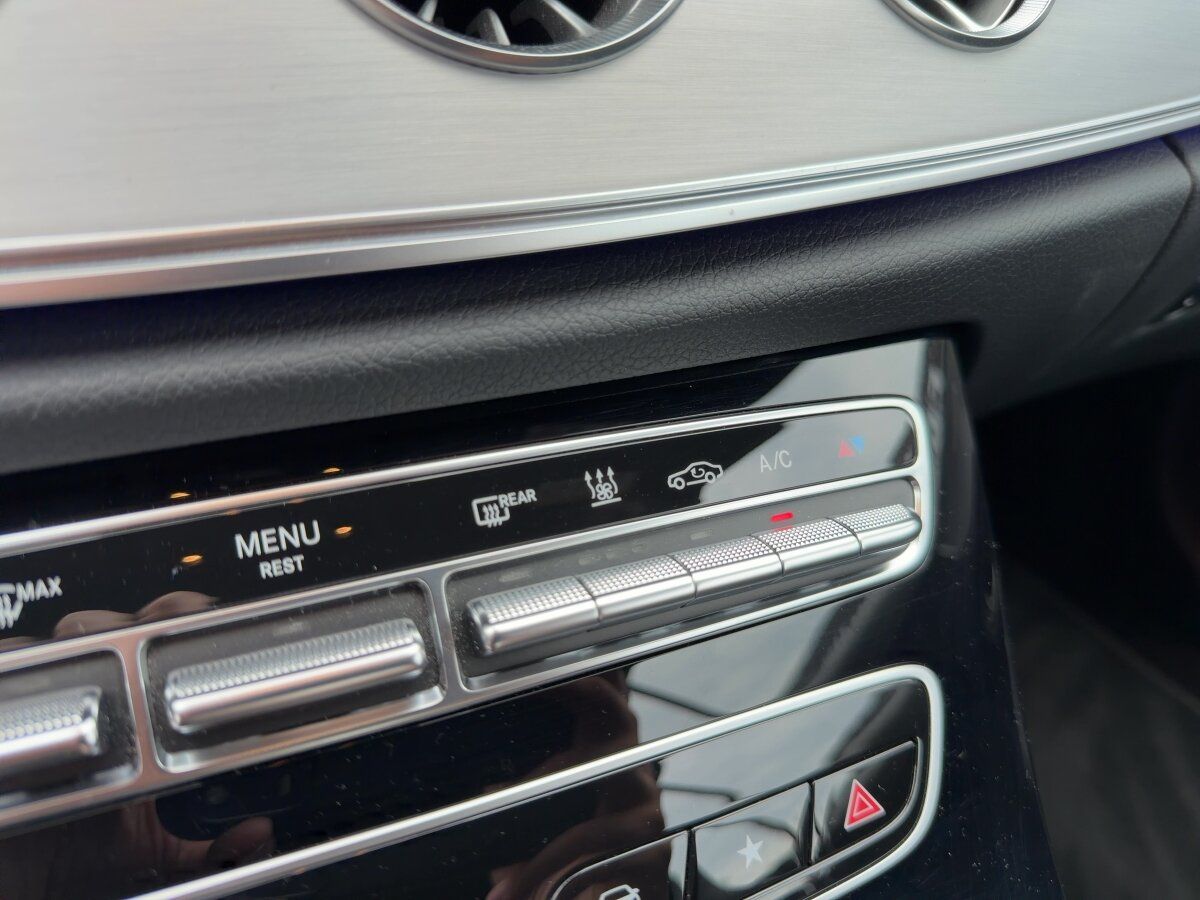 Mercedes-Benz E 200 Cabrio AMG 360 Night DISTR STANDHZG BURMES foto 15