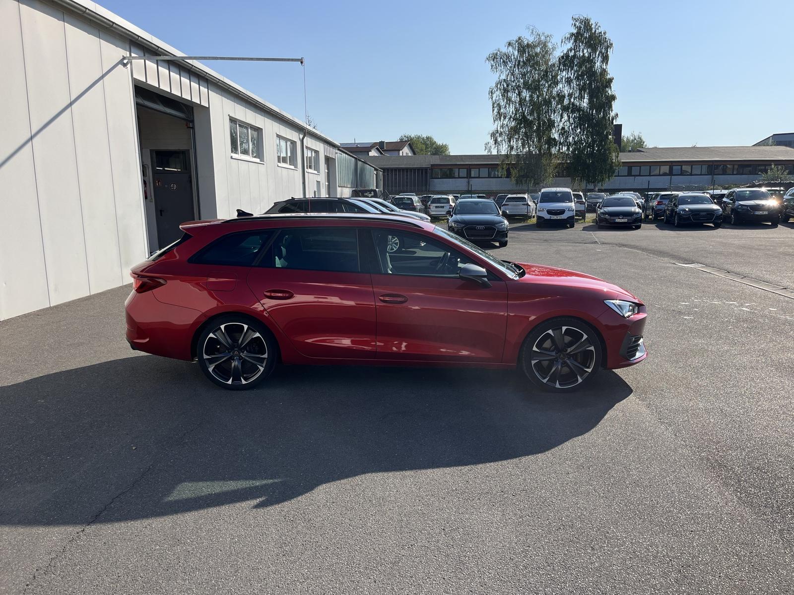 Cupra Leon SP 2.0 TSI DSG VZ 156€ m.20% Anz. Navi RFK, миниатюра 6
