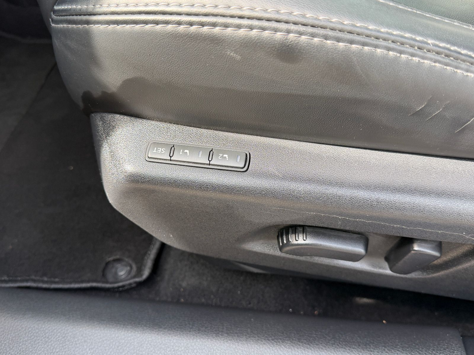 Fahrzeugabbildung Nissan Qashqai Tekna /GLASDACH/360°/MEMORY/NAVI