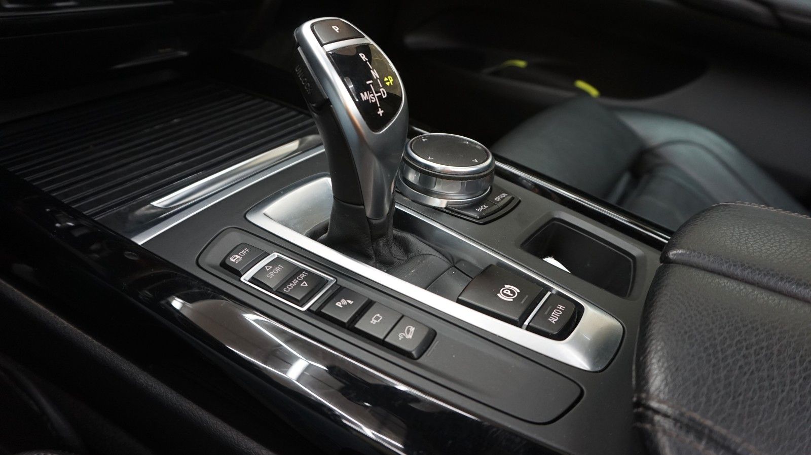 Fahrzeugabbildung BMW X5 xDrive 40 d