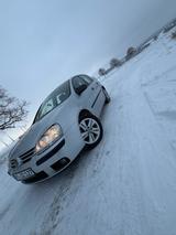 Volkswagen Golf 5 1.9 TDI Automatik!! - Volkswagen Golf mit Diesel-Antrieb: Limousine, Automatik, 1.9