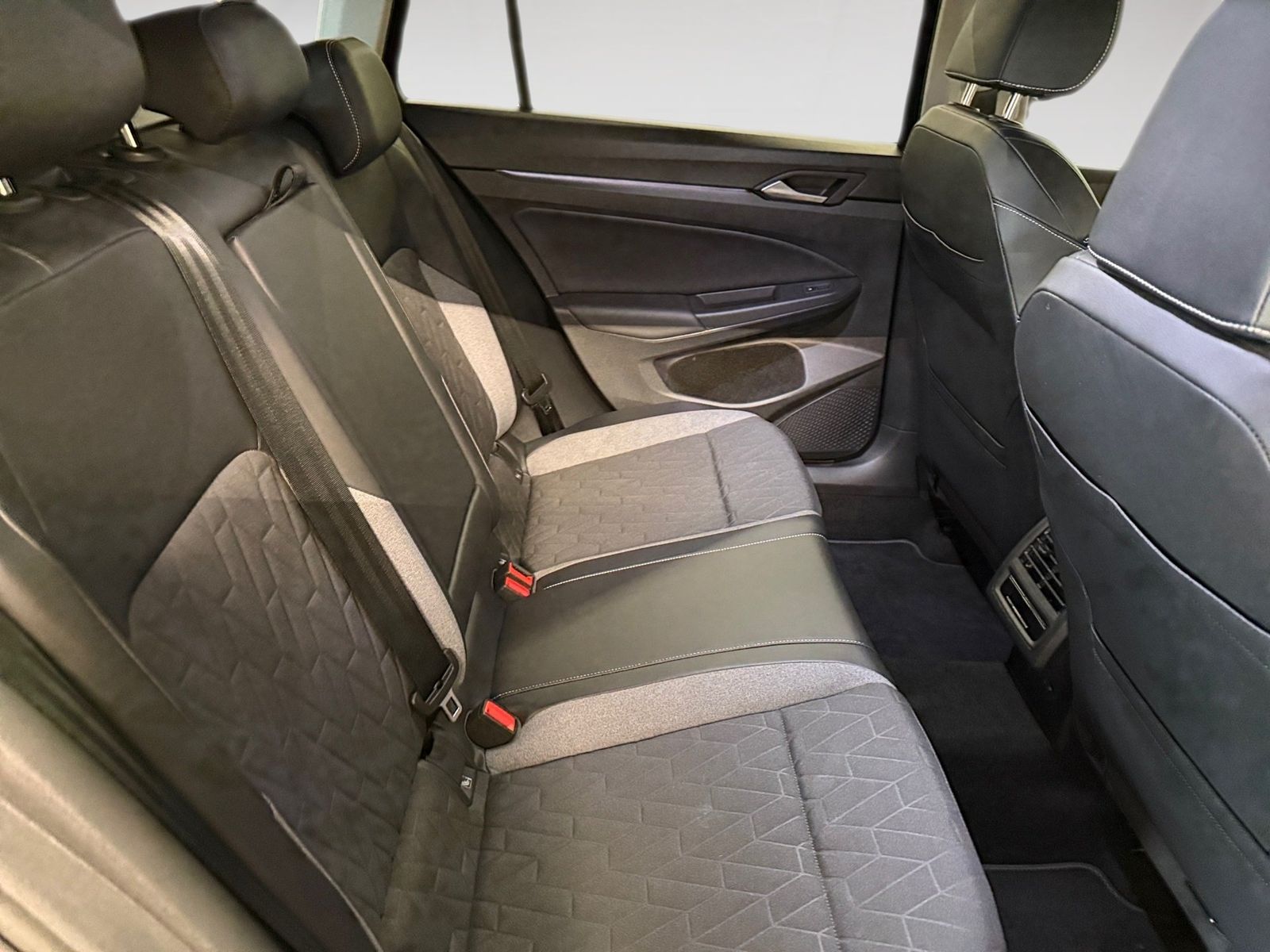 Volkswagen Golf - Bild 10