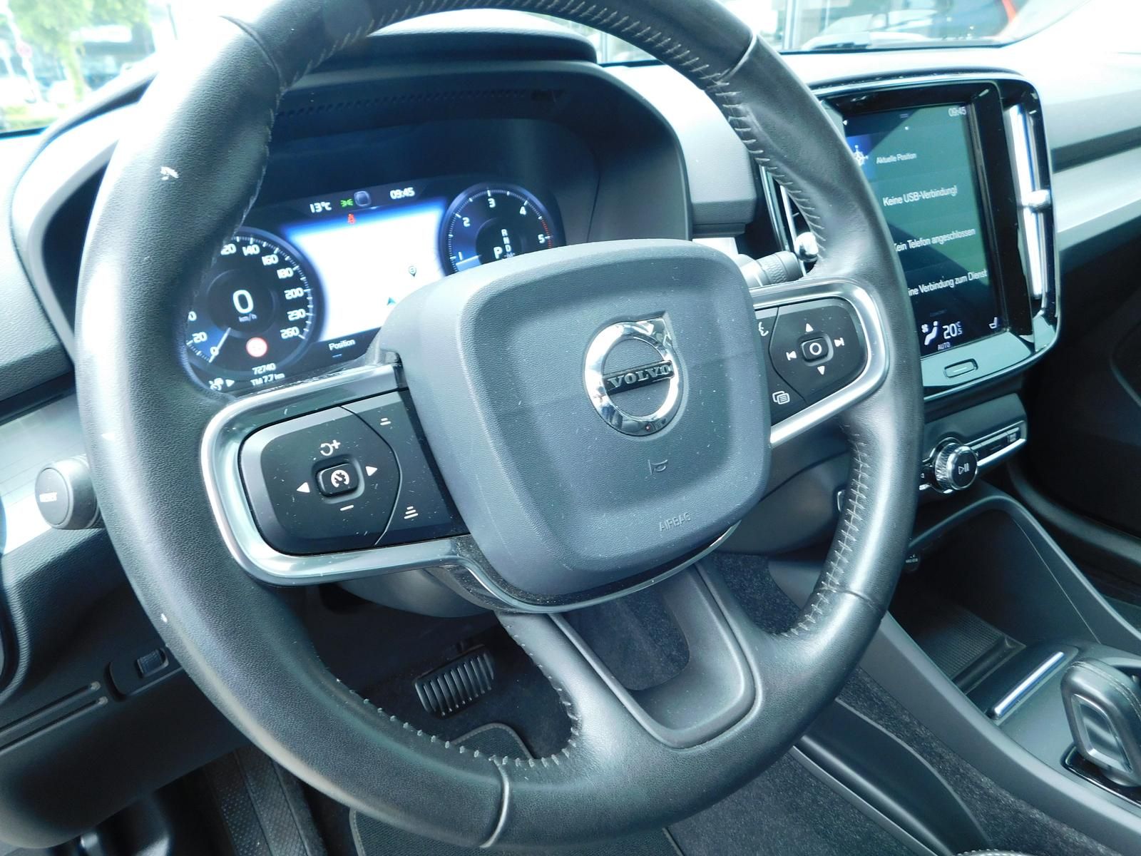 Fahrzeugabbildung Volvo XC40 D3 Momentum Pro