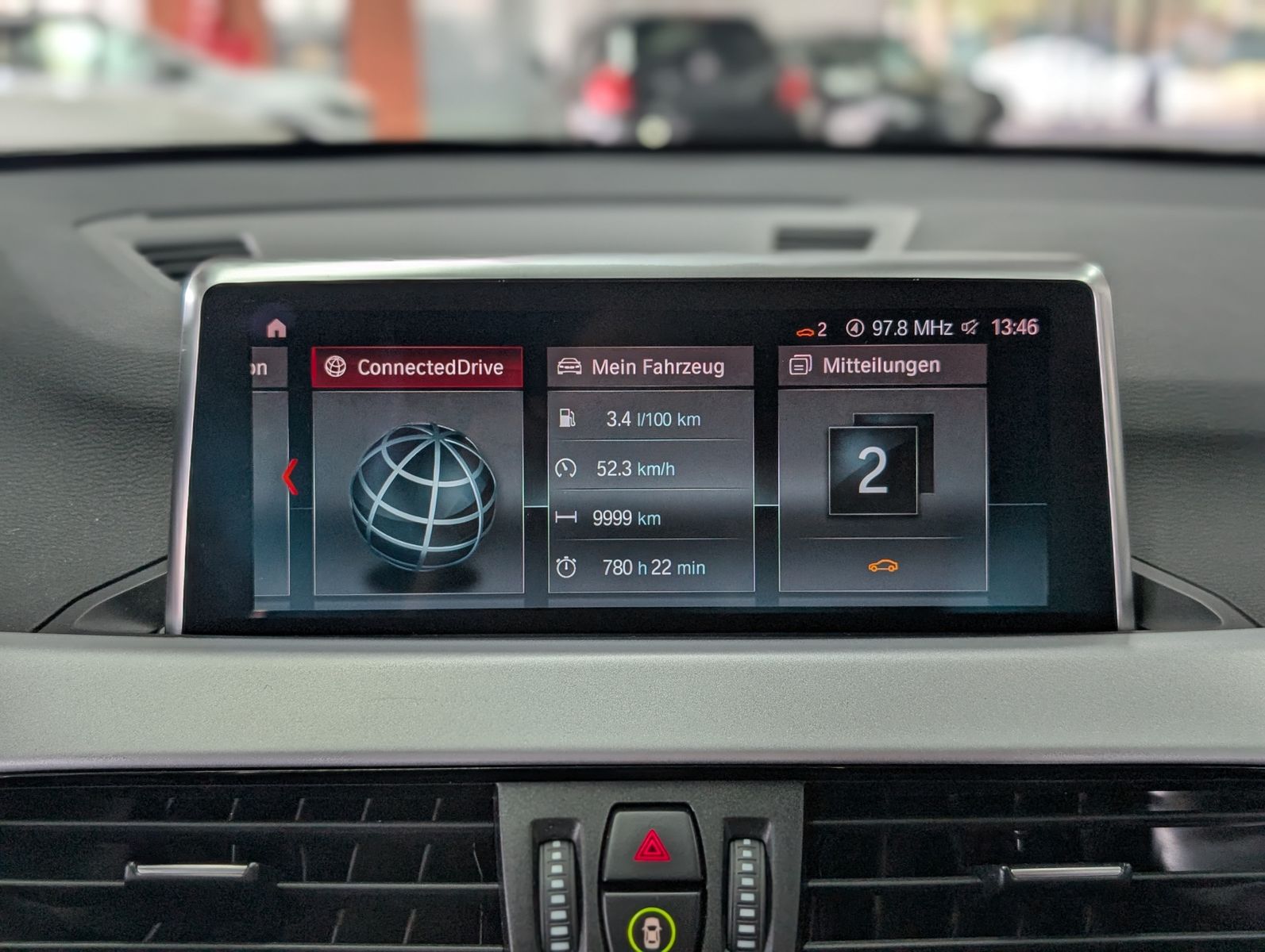 Fahrzeugabbildung BMW X1 xDrive 25e Advantage AHK LED APP VIRT SoH 87%