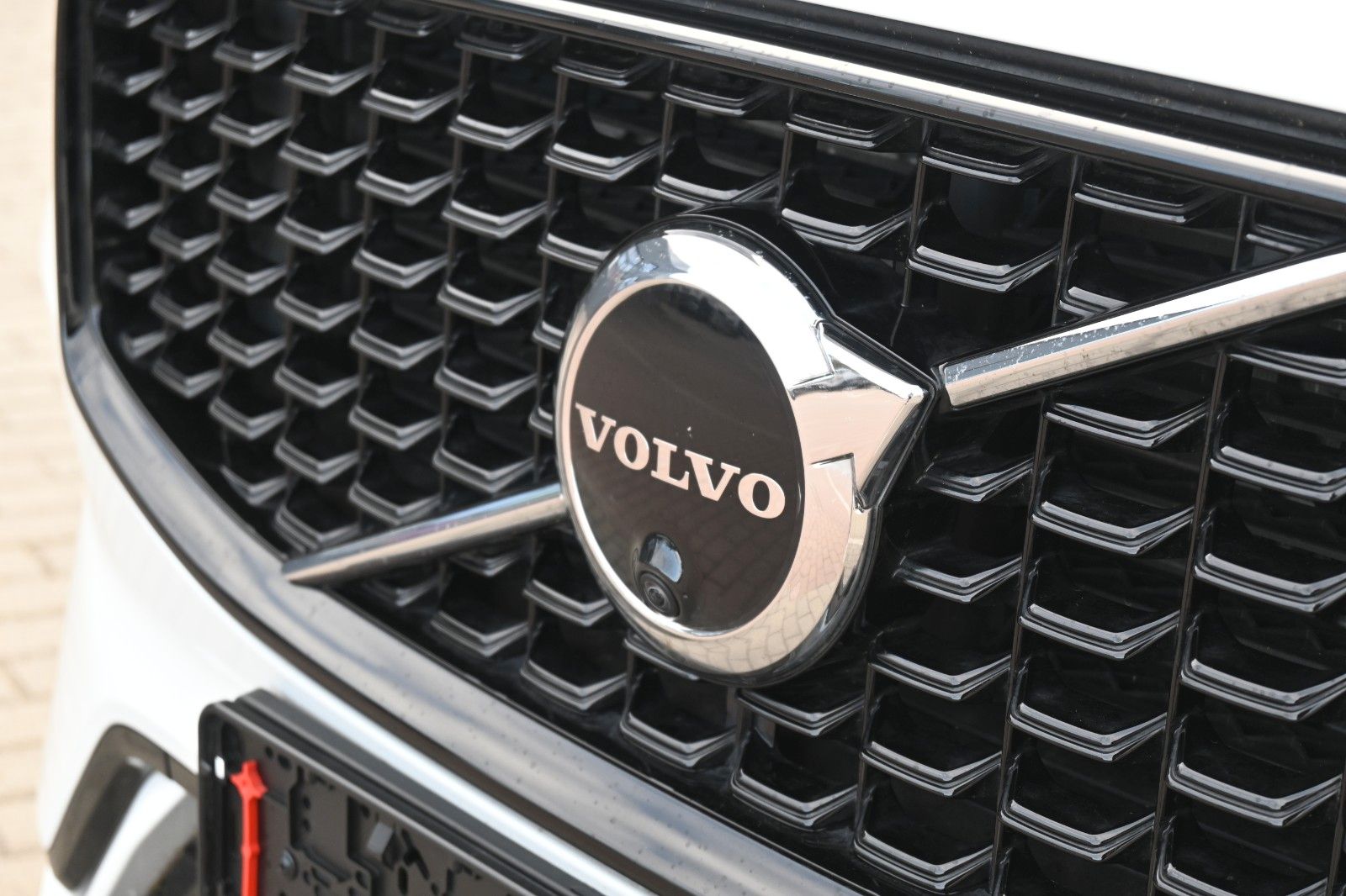 Fahrzeugabbildung Volvo XC60 B4 Ultimate Dark AWD*LUFT*360°*SDTHZG*LED