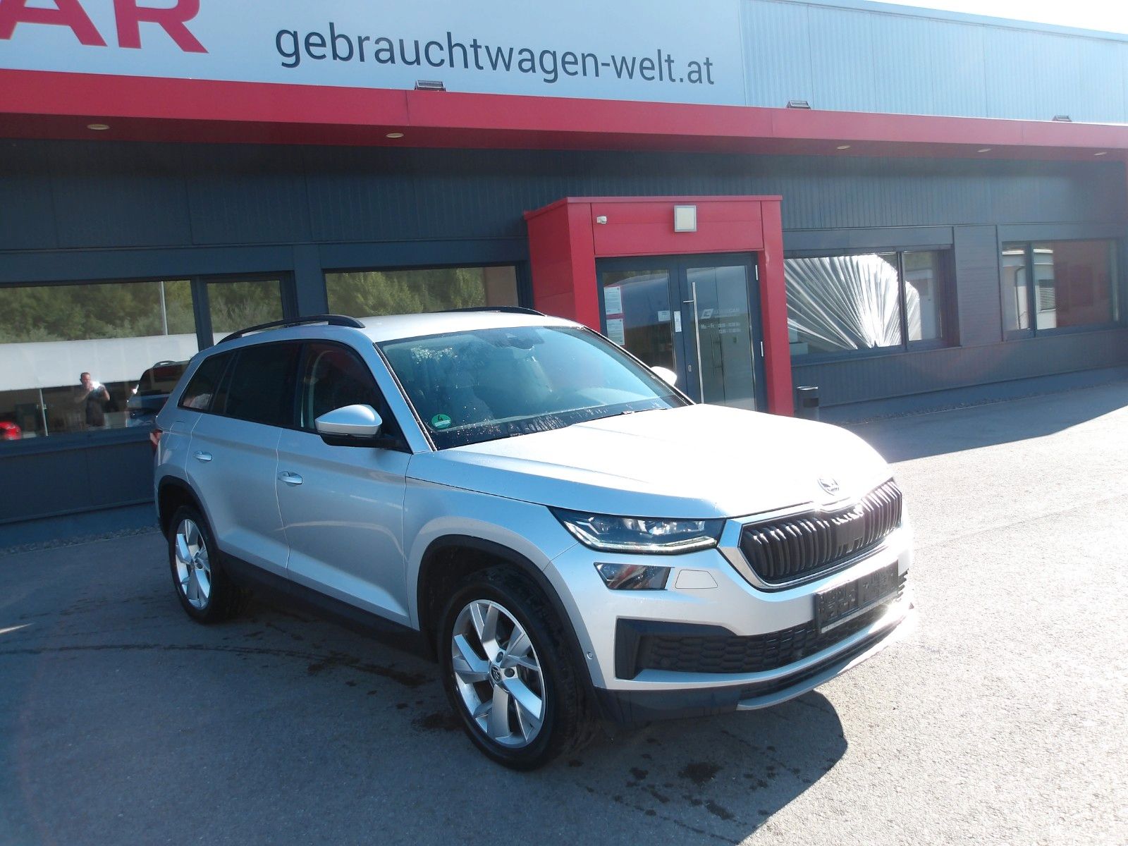 Skoda Kodiaq Tour TDI "7-Sitze,AHV" EXP € 16750.- imagem 3