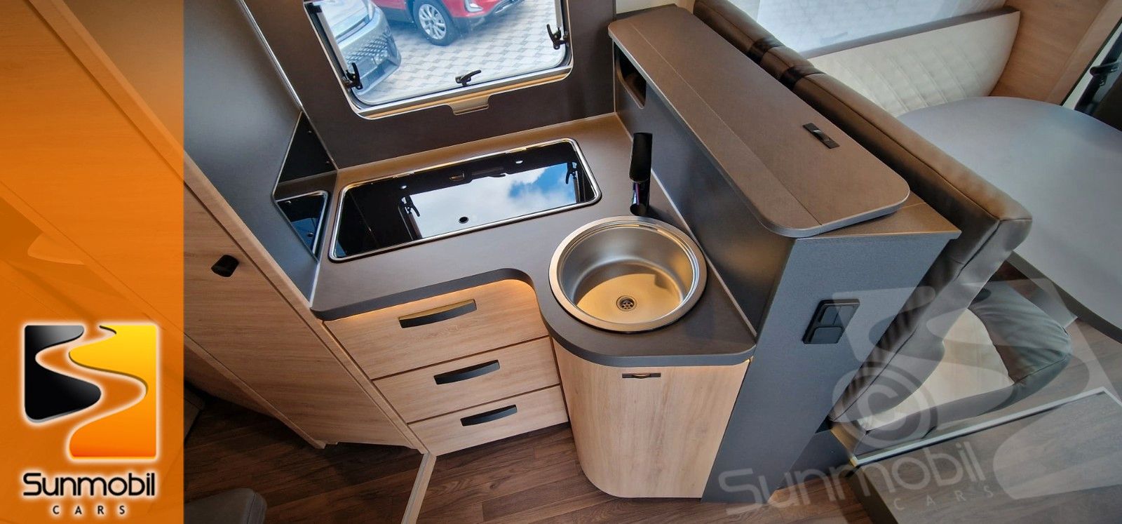 Fahrzeugabbildung Knaus Live Wave 650 MF Platinum Selection 180 PS Auto