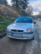 Ford Fiesta mit Tüv (sehr günstige Steuer/... - gebrauchte Ford Fiesta aus dem Jahr 2000