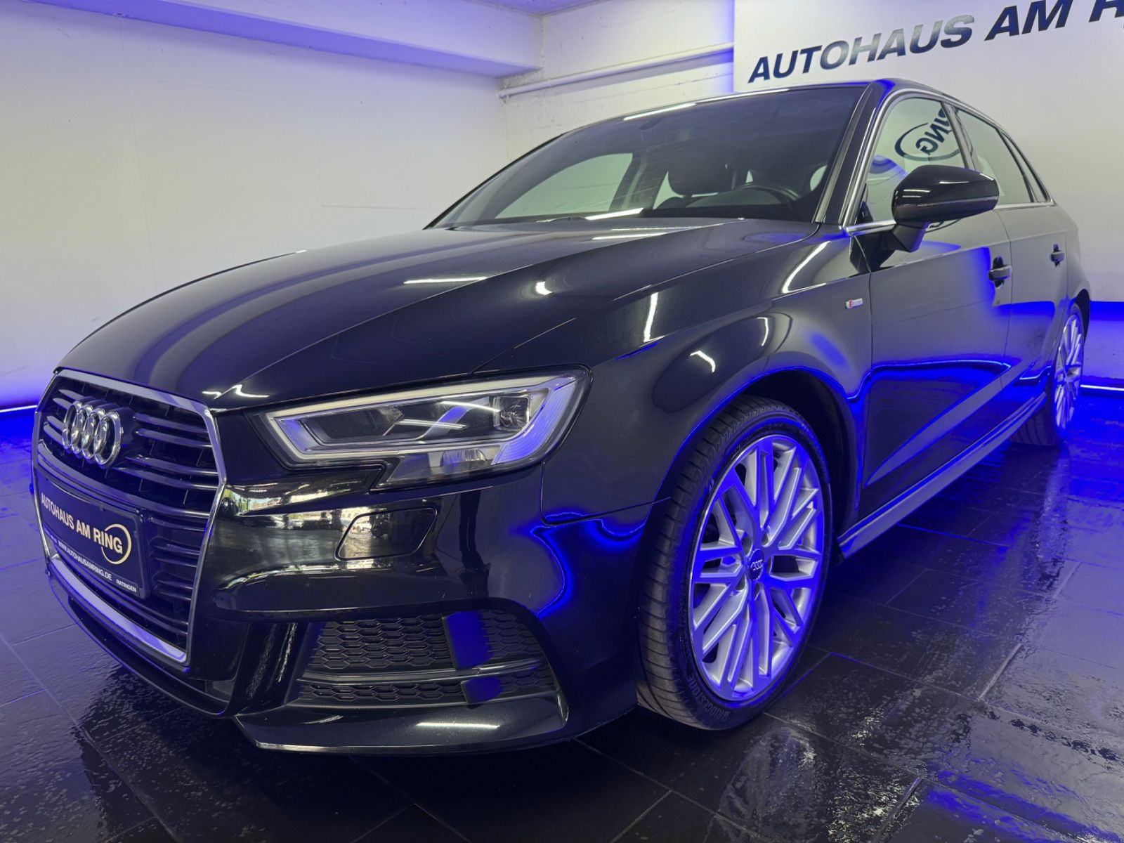 Audi A3 Sportback 2.0 TDI S line PANO NAVI LED STDHZG foto 2