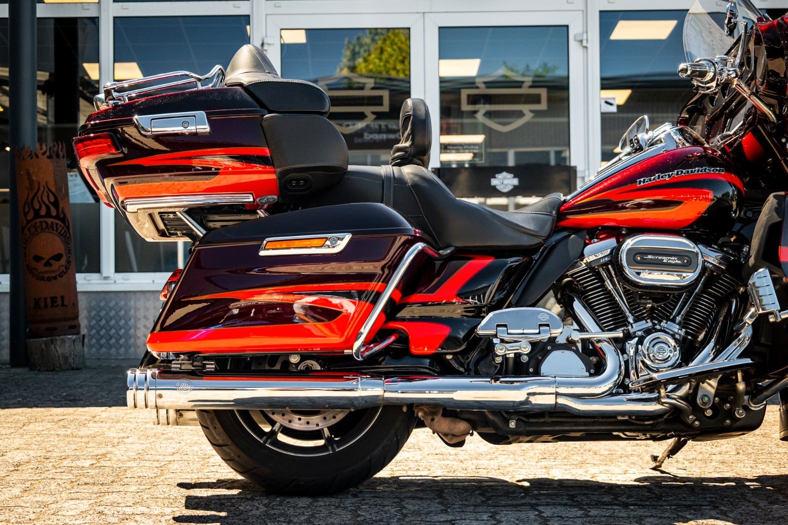 Fahrzeugabbildung Harley-Davidson FLHTKSE CVO Ultra Limited 114 cui - Kesstech