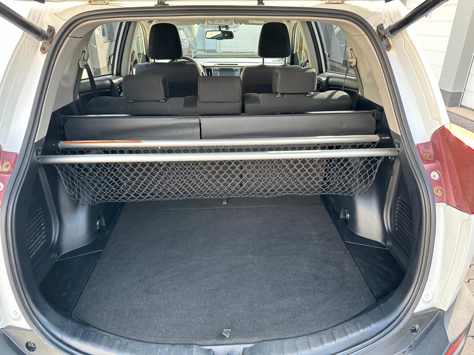 TOYOTA RAV4 - 2.0D -  4X4 - ATTELAGE - 124 CV -BVM