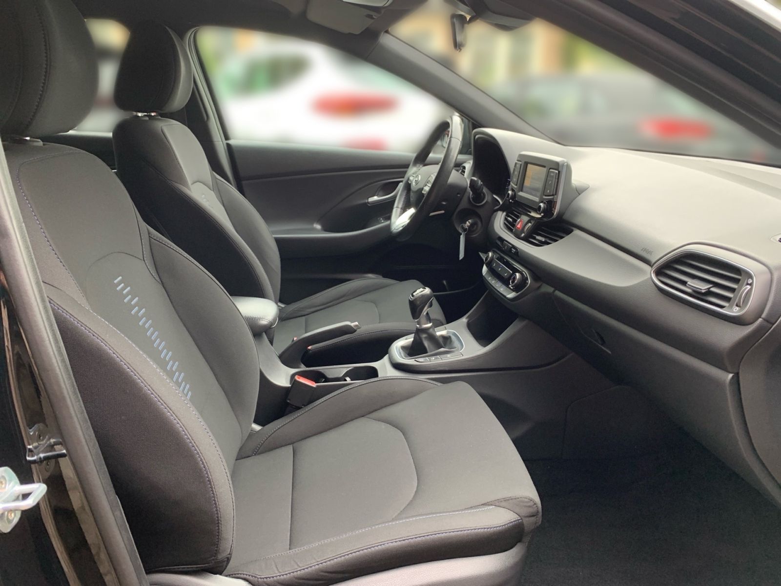 Fahrzeugabbildung Hyundai i30 1.0 T-GDI Passion Kamera 8x bereift