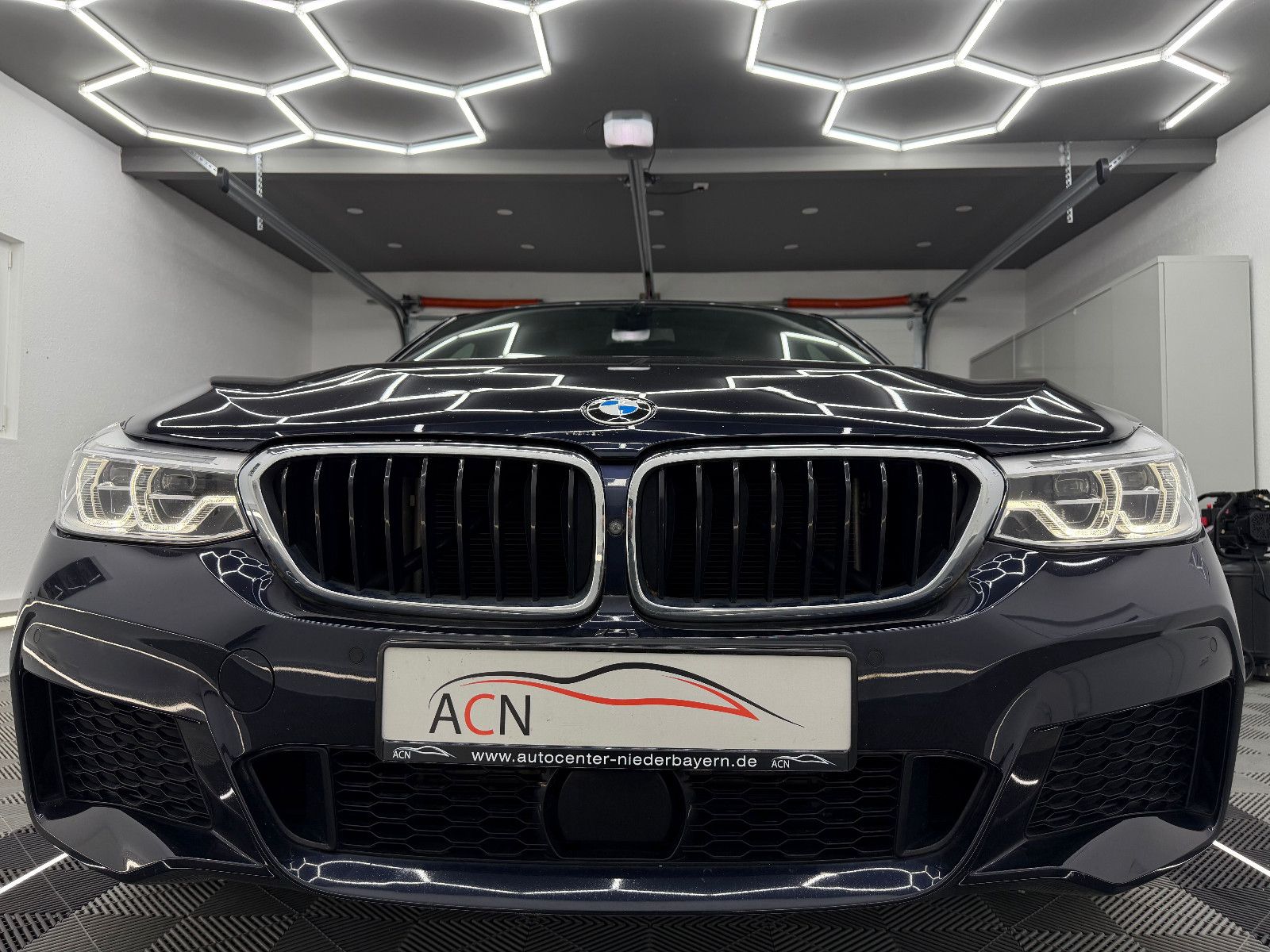 Fahrzeugabbildung BMW 640 d xDrive M SPORT/LED/AHK/HuD/PANO/ACC/H&K