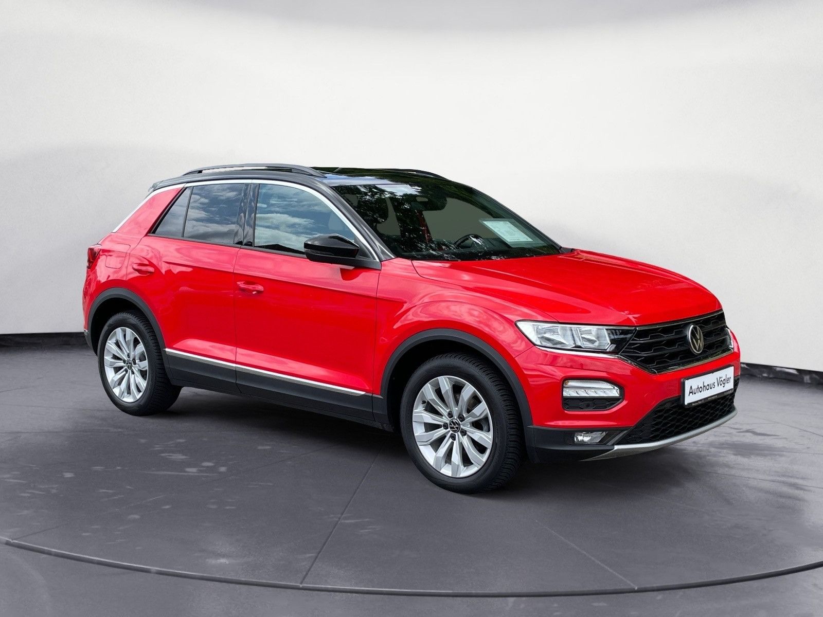 T-ROC Sport 1.5 TSI AHK ACC Navi über App Pano
