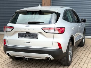 Ford Kuga - 10