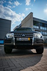 Mitsubishi Pajero 3,2 DI-D 4WD Plus Plus - Mitsubishi Pajero aus 2015