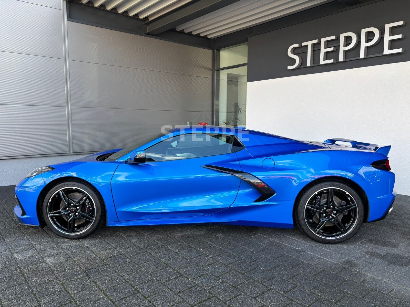 Corvette C8 Stingray Convertible 3LT Europamodell STEPPE