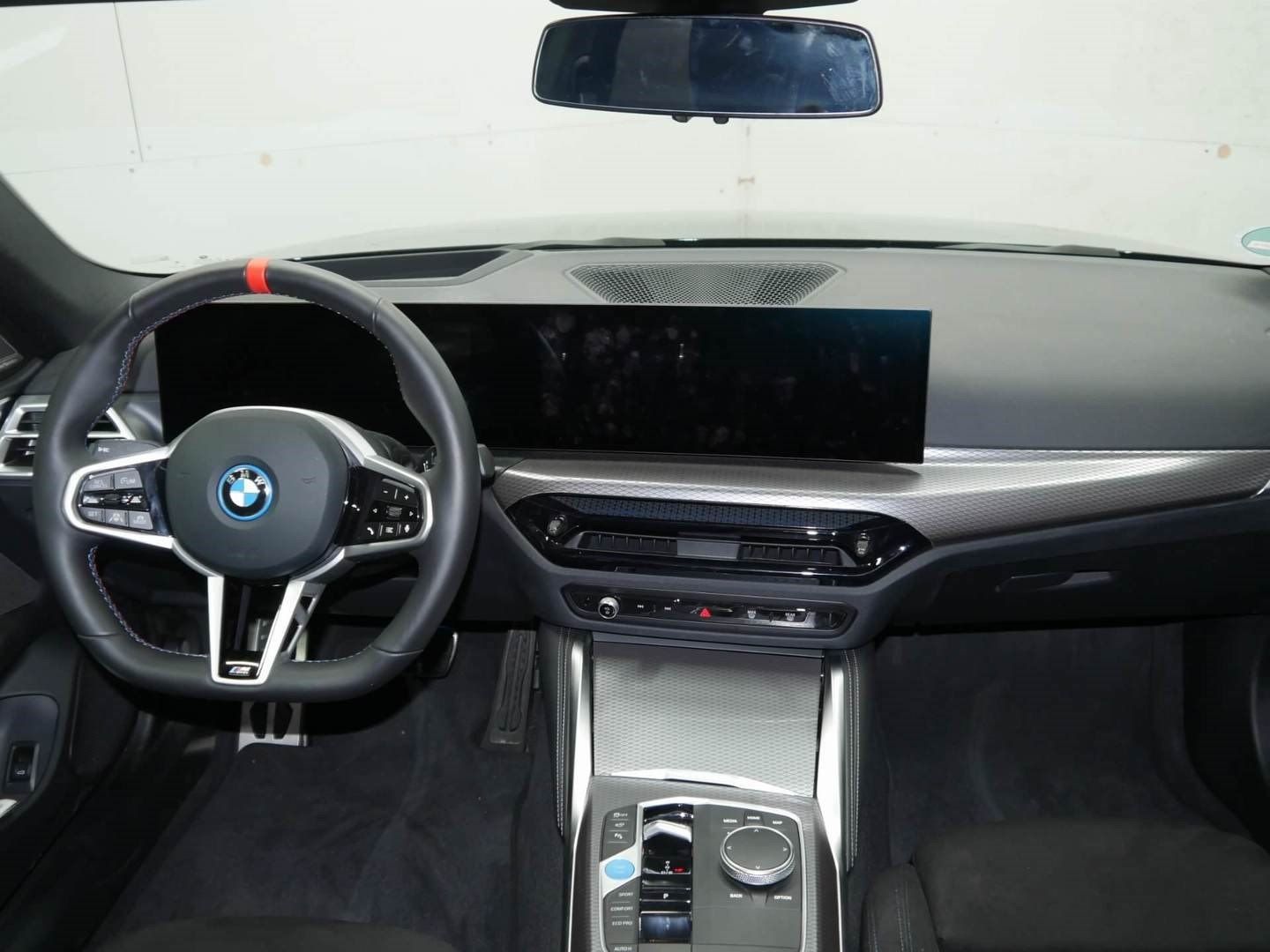 Fahrzeugabbildung BMW i4 M50 |Parking Assistant plus |Harman Kardon Su