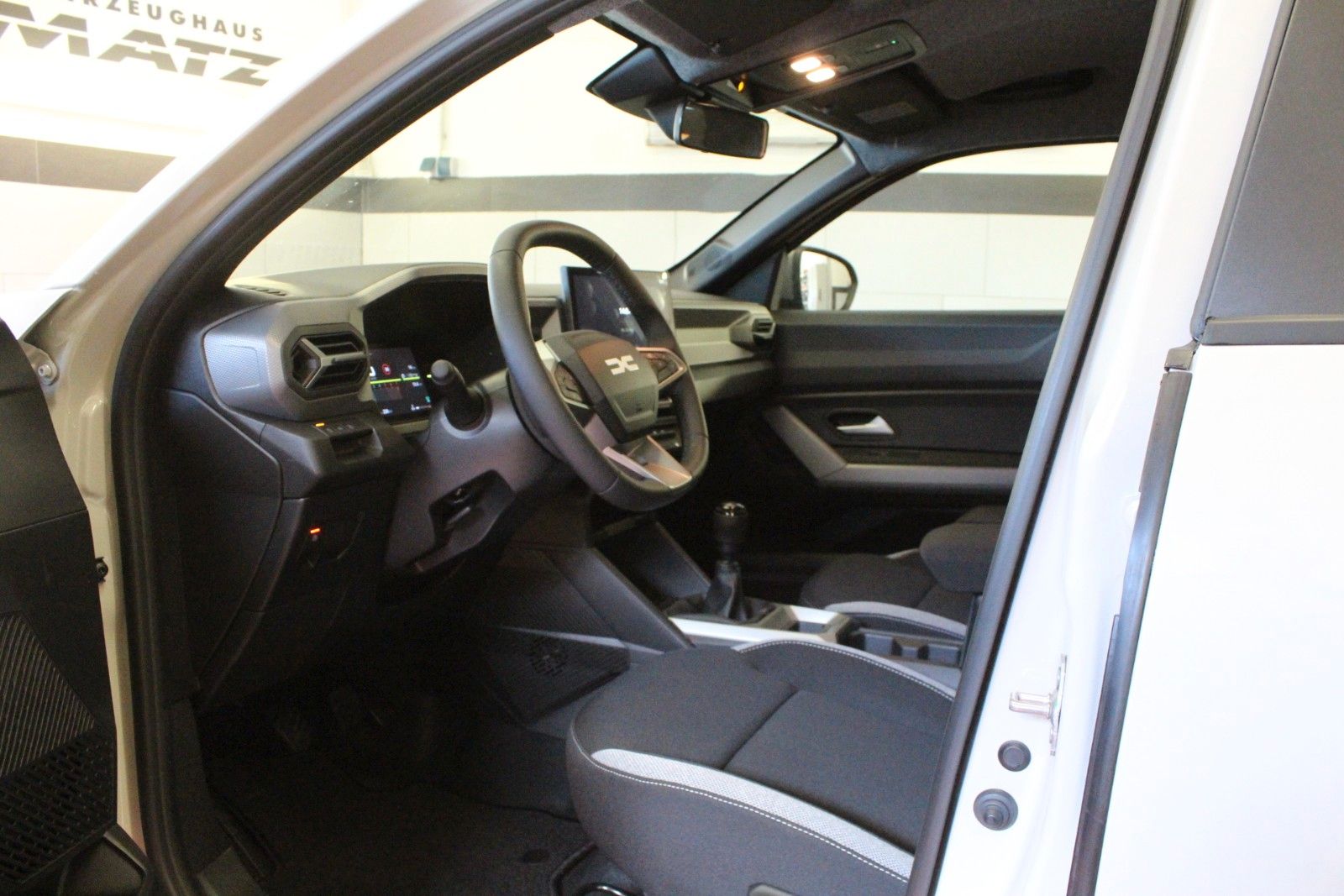 Fahrzeugabbildung Dacia Duster mild Hybrid 140 Journey *Winter-Plus-Pak*