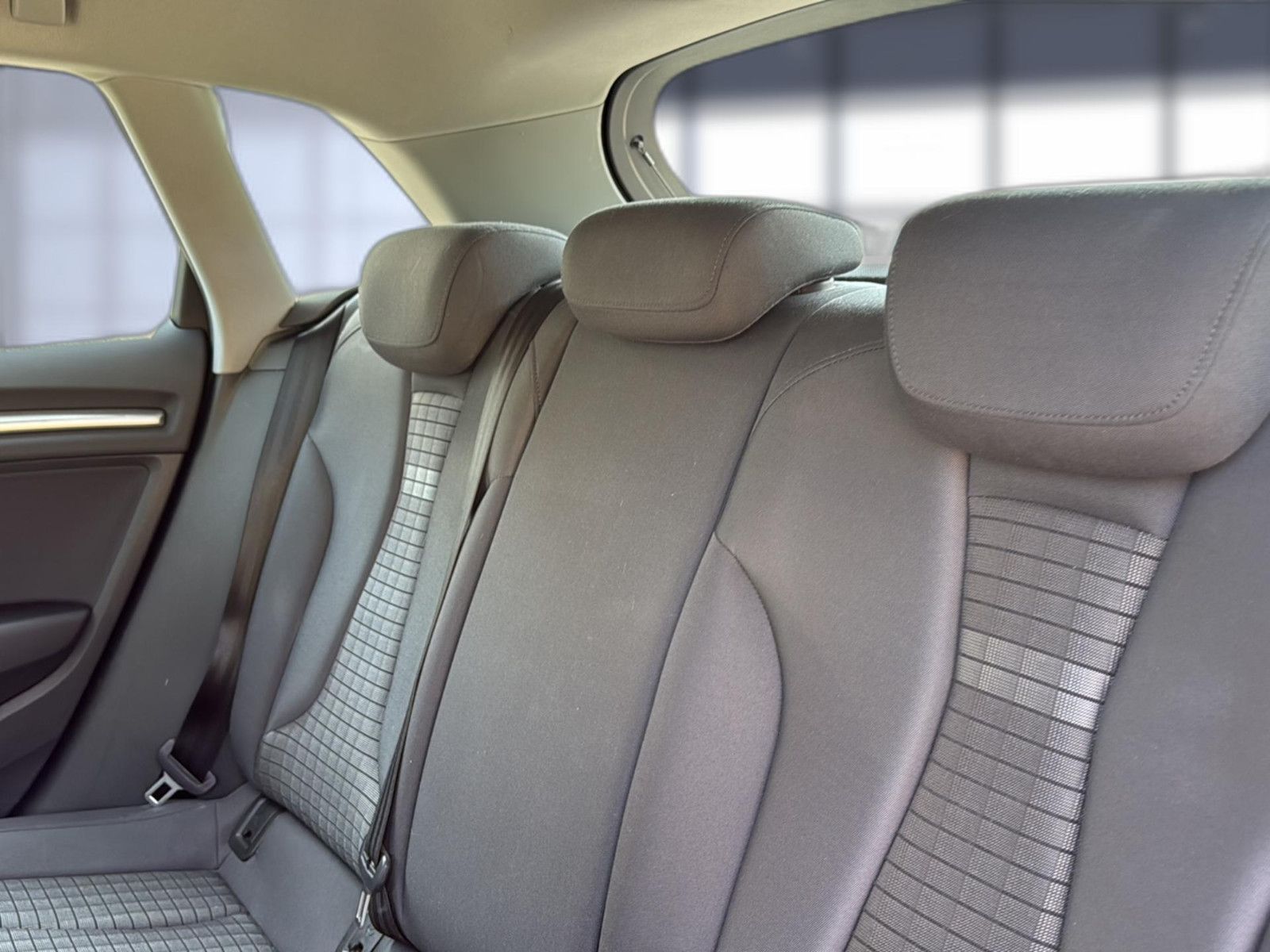 Fahrzeugabbildung Audi A3 Sportback 30 TFSI sport