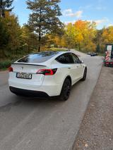 Tesla Model Y Performance Dual Motor AWD Performance - Tesla Gebrauchtwagen in Stuttgart