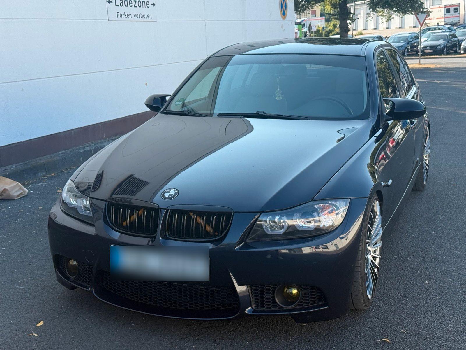 BMW 320