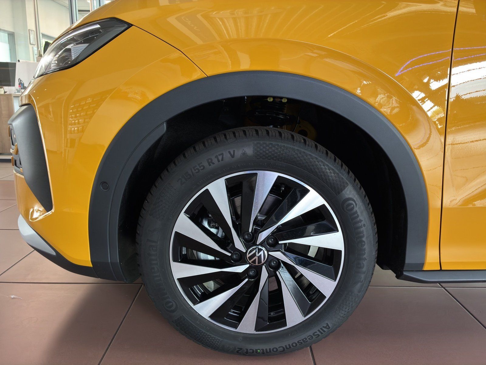 Fahrzeugabbildung Volkswagen T-Roc 1.5 eTSI W Style AHK,Kamera,LED,Navi,PDC