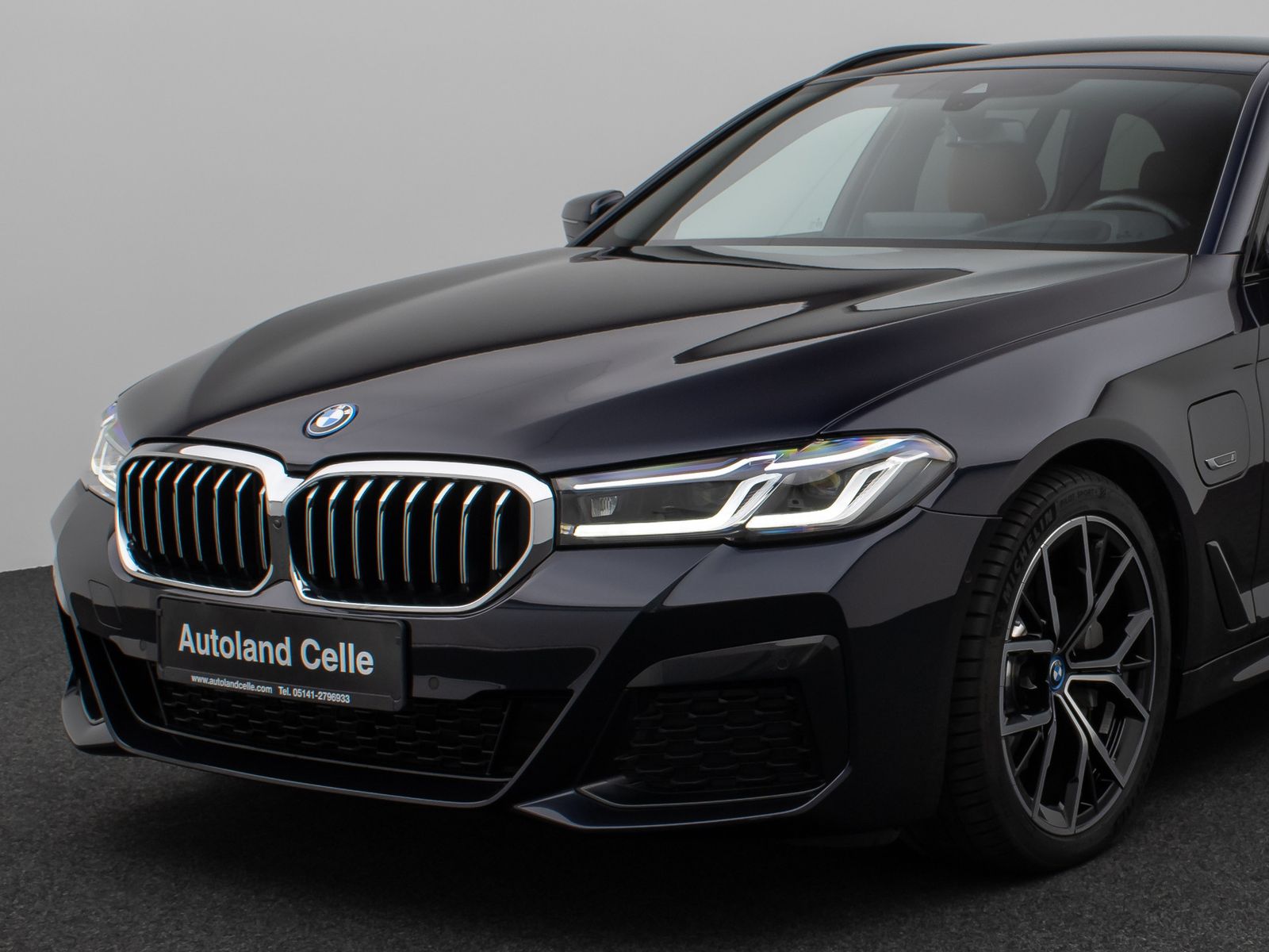 Fahrzeugabbildung BMW 530e M Sport 360°Laser HUD DAB H/K Komfort Alarm