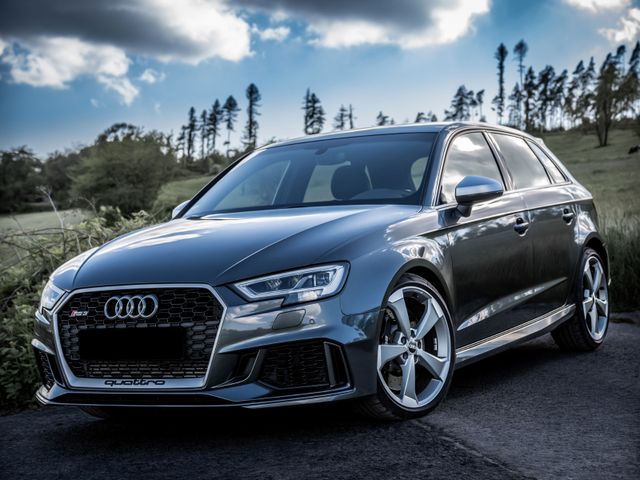 AUDI RS3 2.5 TFSI S tronic quattro Sportback Original