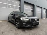 Volvo V60 2.0T4 R Design,LED,Pano,Keyless,Lenkradheiz - Volvo V60: 0t