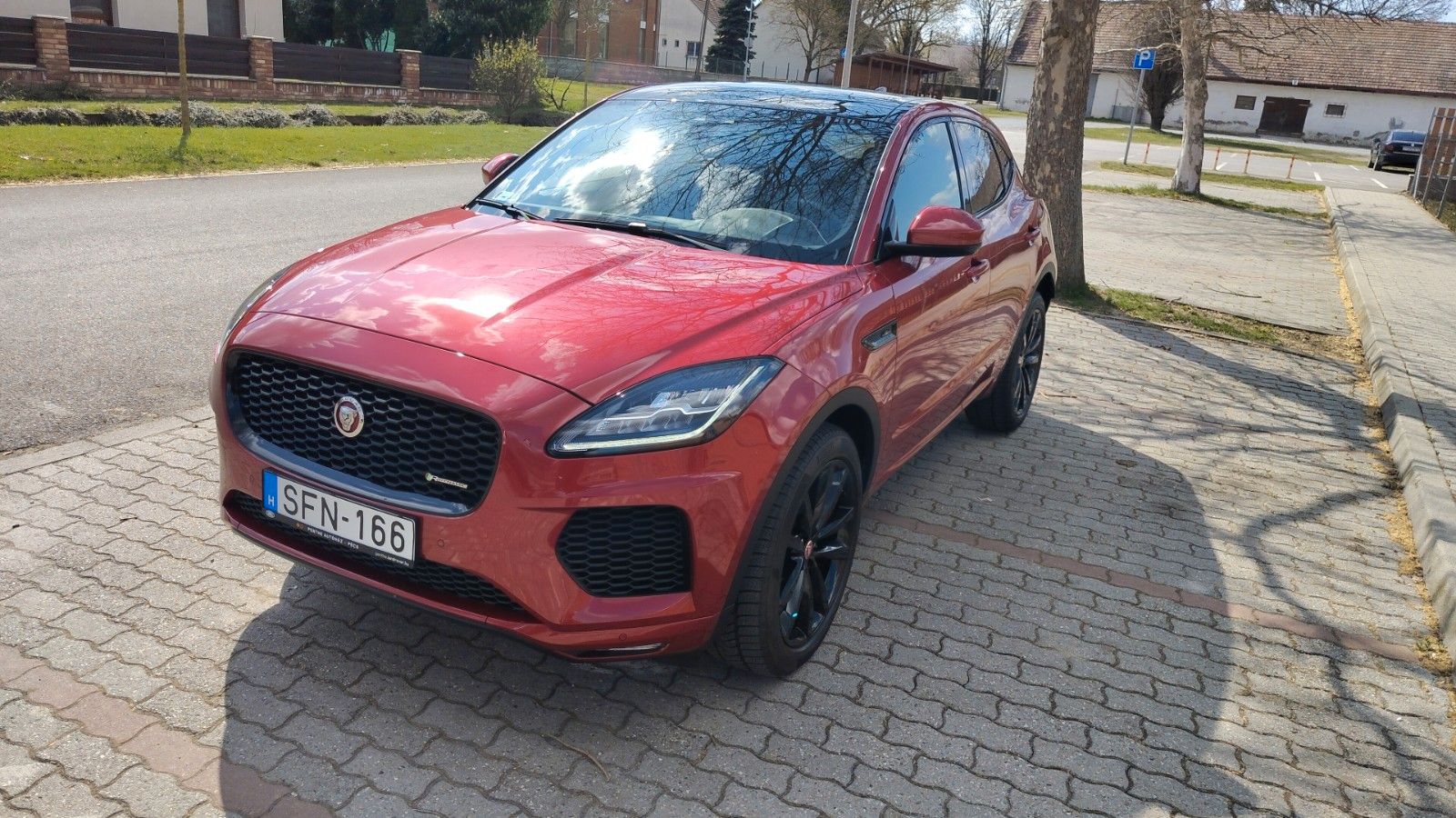 JAGUAR E-Pace