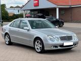 Mercedes-Benz E 240 Lim. Elegance/Automatik/1.Hand - Mercedes-Benz E 240: Elegance