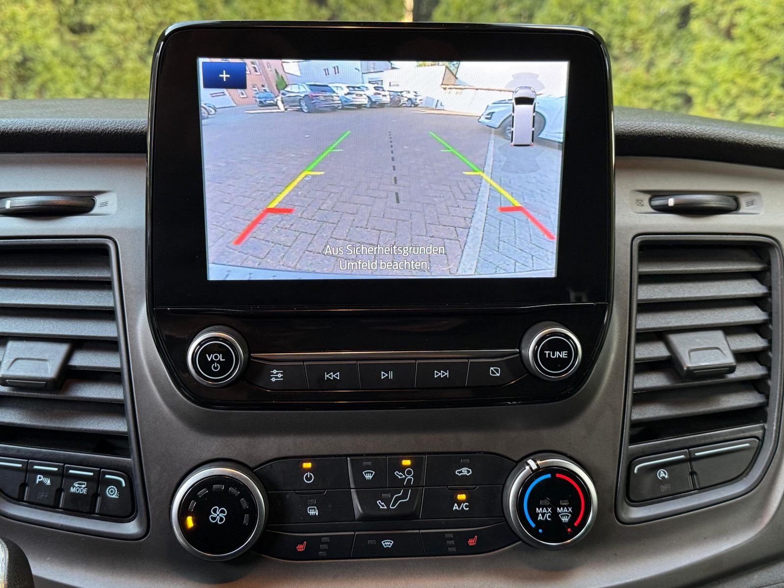Fahrzeugabbildung Ford Transit Custom 300 L2 3Si+NAVI+SHZ+KAM+DAB+SYNC3