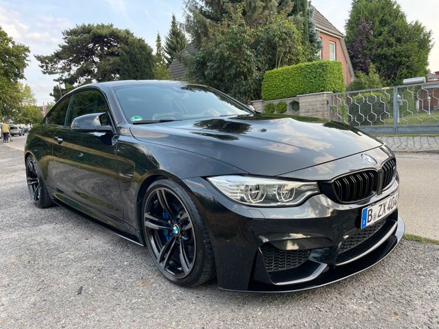 BMW M4 Coupé DKG M Perf. AGA *Carbon*HeadUp*Deutsch*