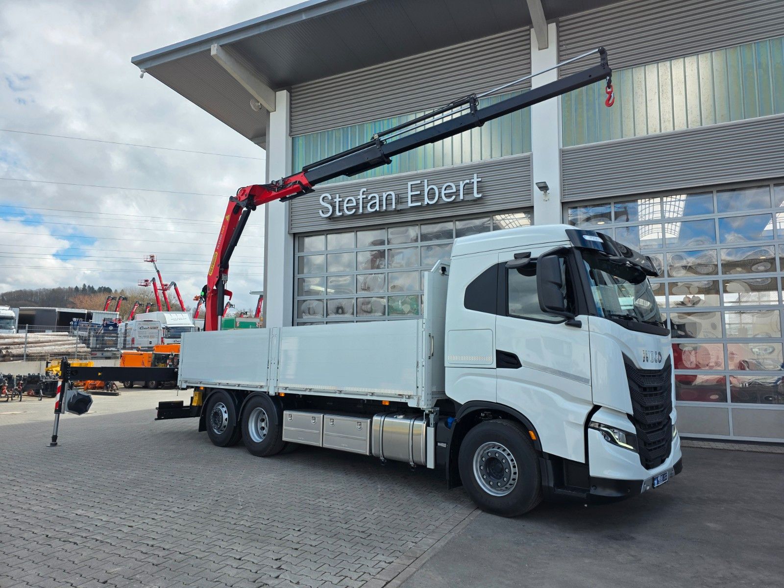 Fahrzeugabbildung Iveco X-Way AD280X49Y Palfinger PK 19.001 SLD5 Funk