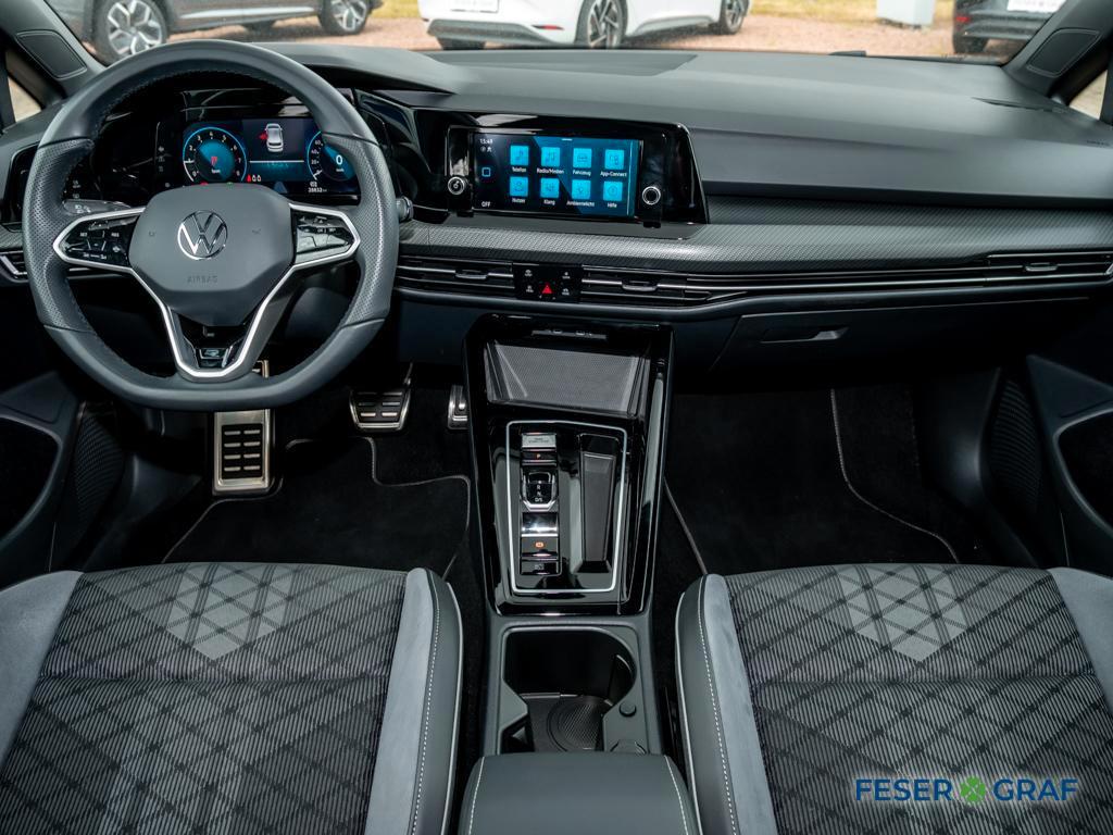 Volkswagen Golf VIII 2.0 TSI 4M R-Line DSG LED/AppConn