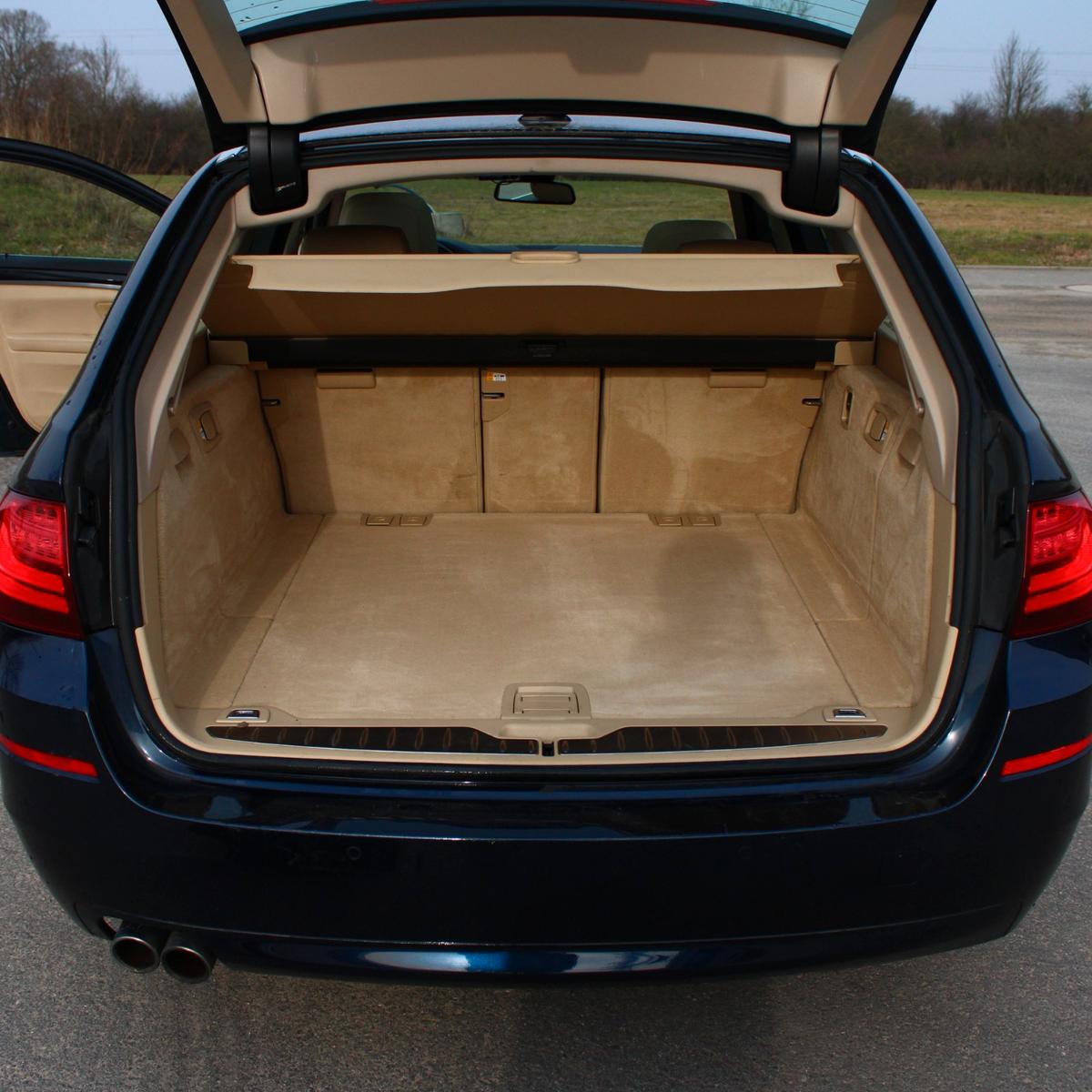 BMW 530d xDrive Touring LCI | Panorama | Scheckheft