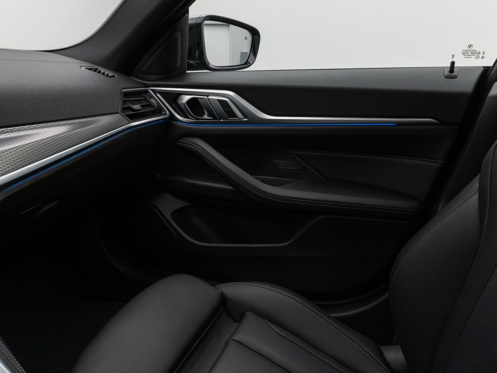 Fahrzeugabbildung BMW i4 eD40 Gran Coupé M Sport Glasdach Kamera HiFi