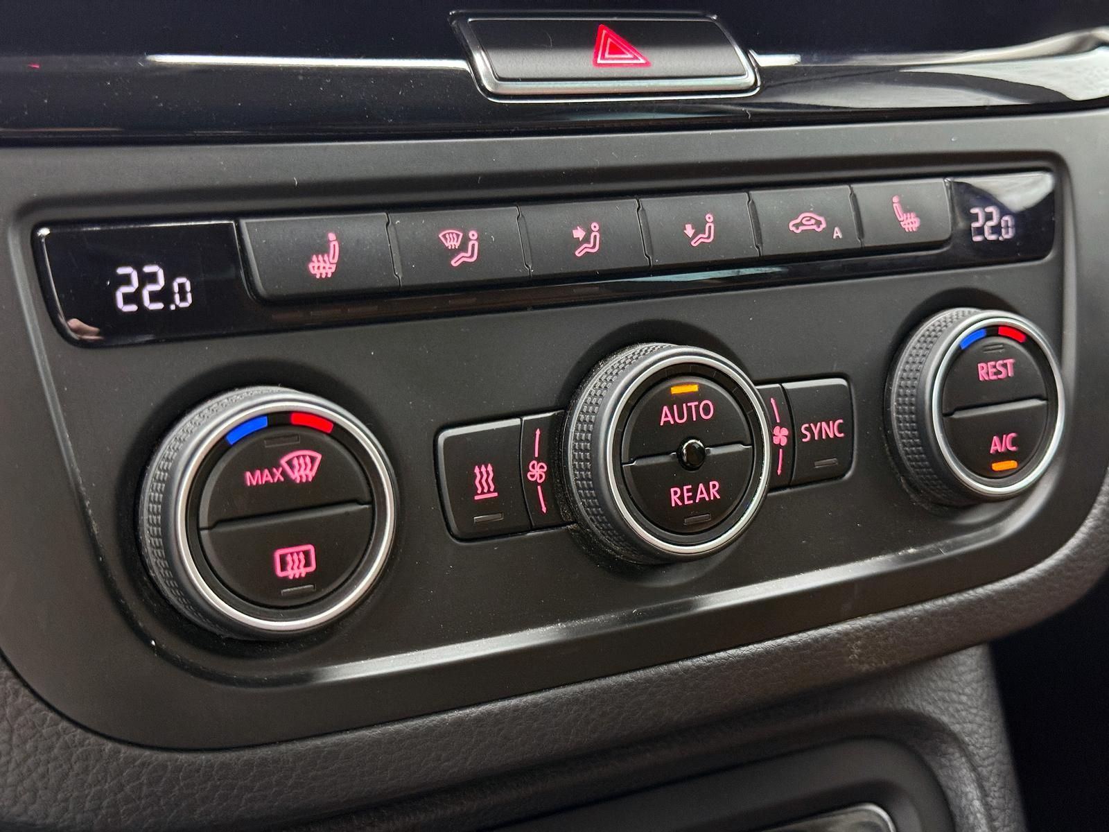 Fahrzeugabbildung SEAT 2.0 TDI*4DRIVE*7-SITZ*DCC*E-ST*STHZG*MASSAGE*AHK